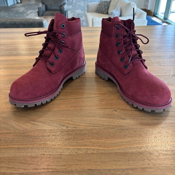 Timberland Waterproof Boots, Size 6 - Picture 2 of 11